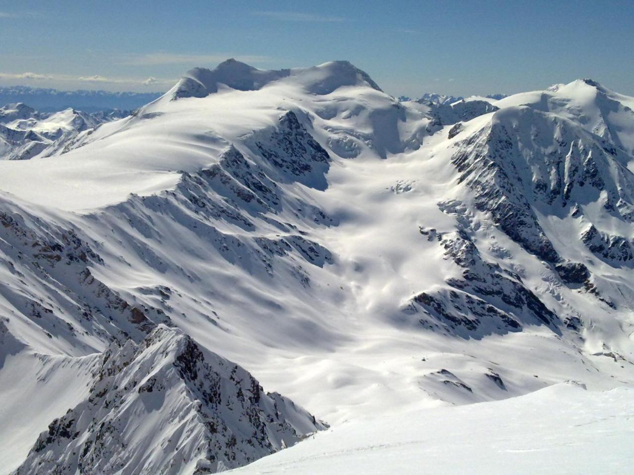 Готель Rifugio Ghiacciaio Dei Forni Вальфурва Екстер'єр фото